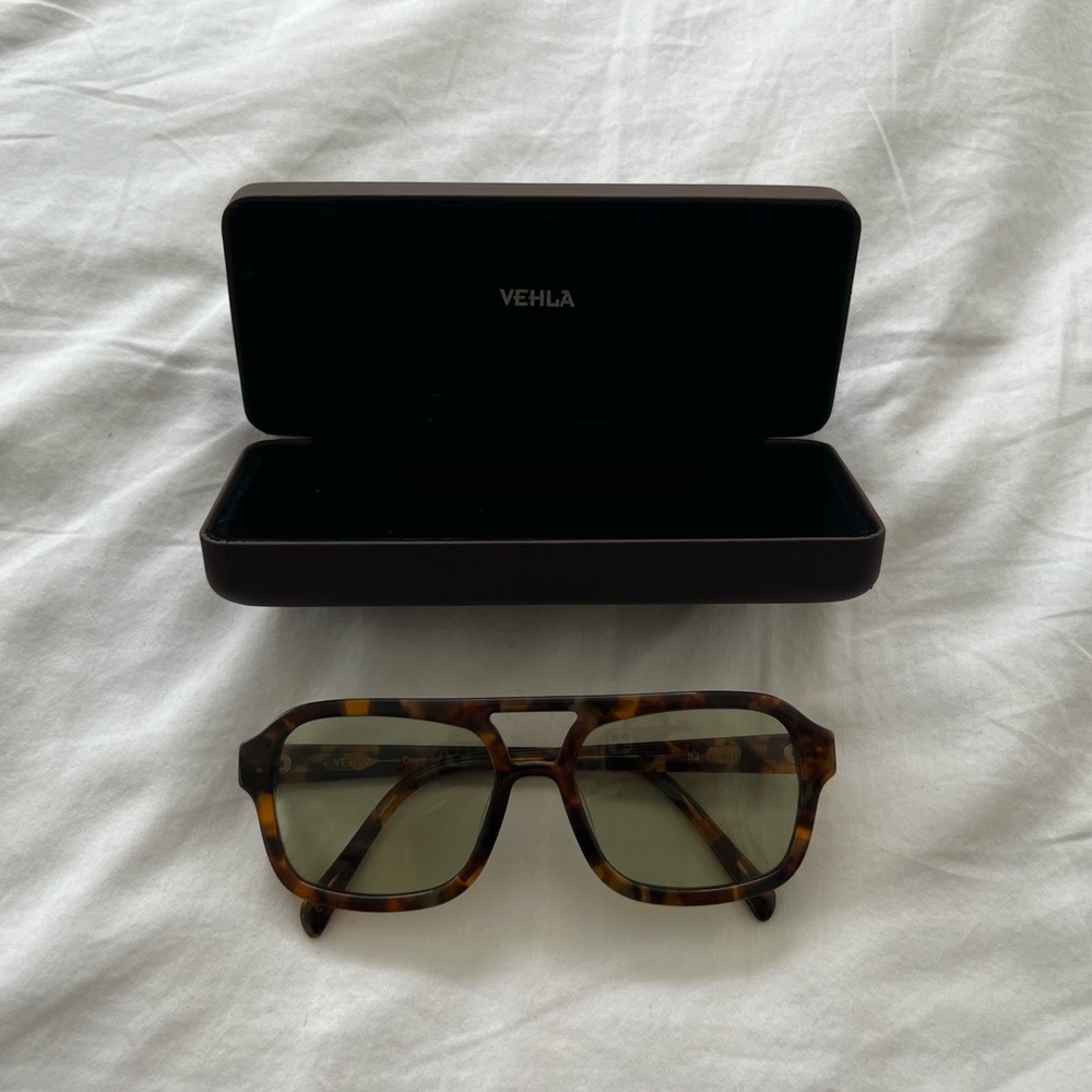 VEHLA Dixie Sunglasses in Tort/Sage